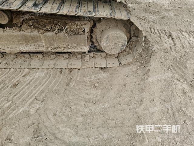 左導向輪(行走機構) 左導向輪(行走機構)