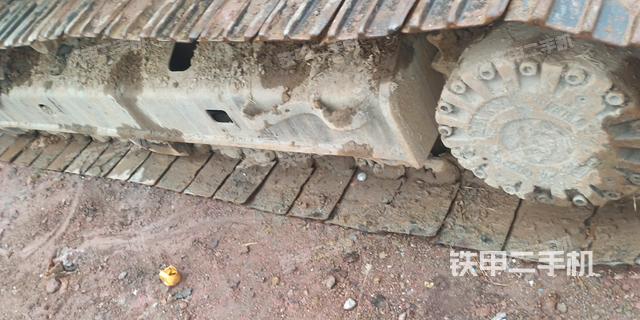 单侧履带整体（整机外观）