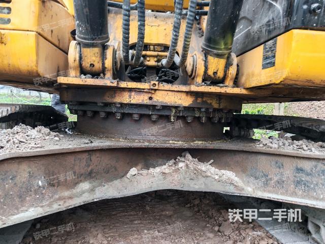 鏟斗右后整體（工作和回轉(zhuǎn)裝置）