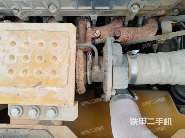 增壓器特寫(xiě)(上車(chē)部件) 增壓器特寫(xiě)(上車(chē)部件)