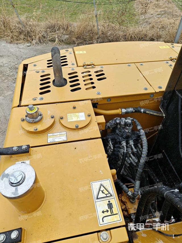 大臂整體?右側(cè)（工作和回轉(zhuǎn)裝置）