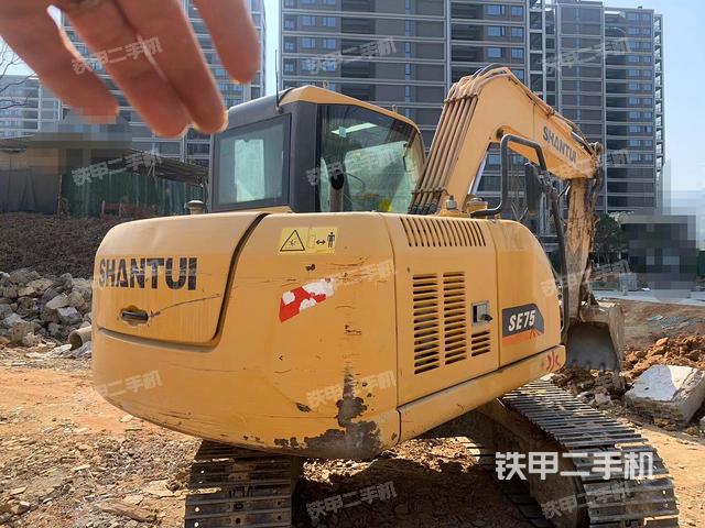 整機(jī)右后45°(整機(jī)外觀) 整機(jī)右后45°(整機(jī)外觀)