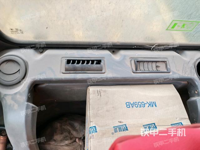 駕駛室正側(cè)（駕駛室部分）