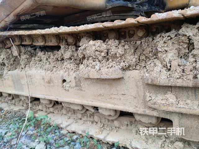 左导向轮(行走机构) 左导向轮(行走机构)