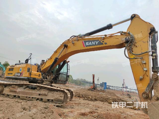 右前45(整機(jī)外觀) 右前45(整機(jī)外觀)