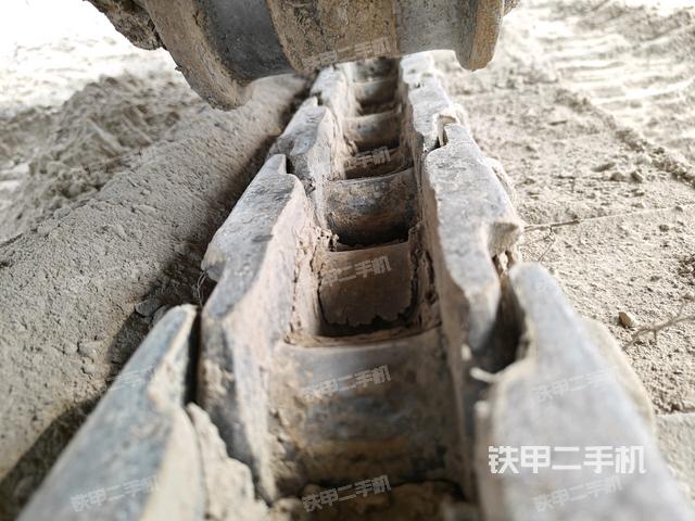右側行走馬達蓋板(行走機構) 右側行走馬達蓋板(行走機構)