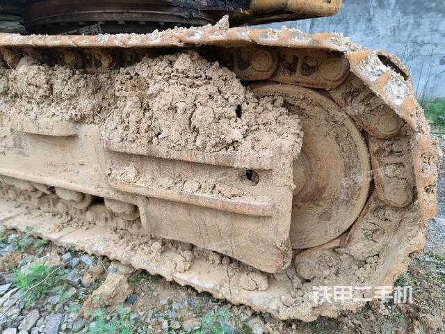 右侧行走马达盖板(行走机构) 右侧行走马达盖板(行走机构)