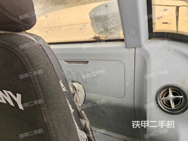 后窗玻璃角標(biāo)（駕駛室部分）