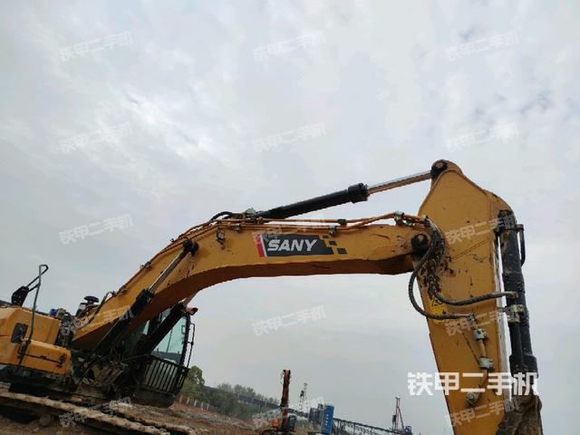 大臂整體?右側(cè)(工作和回轉(zhuǎn)裝置) 大臂整體?右側(cè)(工作和回轉(zhuǎn)裝置)