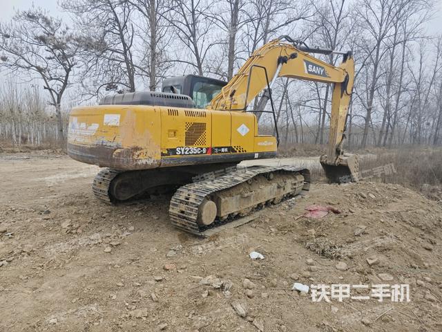 整機(jī)右后45°(整機(jī)外觀) 整機(jī)右后45°(整機(jī)外觀)