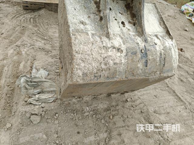 鏟斗45度(工作和回轉裝置) 鏟斗45度(工作和回轉裝置)