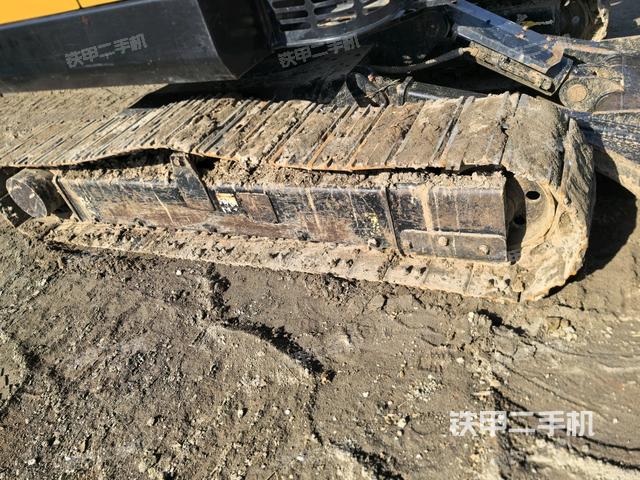 右側履帶整體?(行走機構) 右側履帶整體?(行走機構)