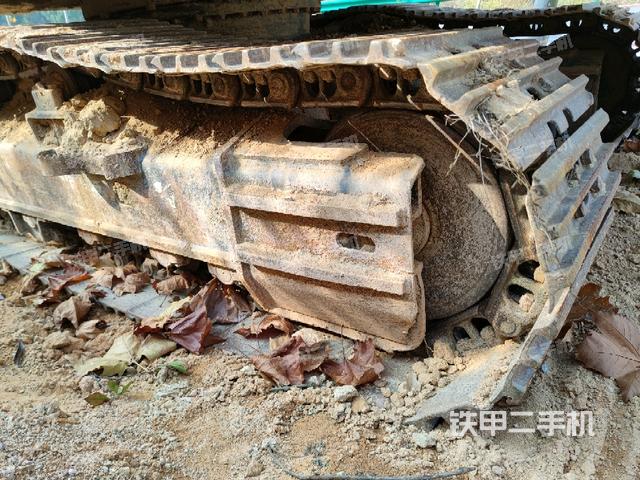 右側(cè)行走馬達(dá)蓋板(行走機(jī)構(gòu)) 右側(cè)行走馬達(dá)蓋板(行走機(jī)構(gòu))