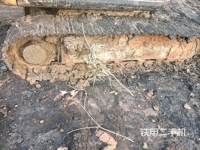 左側(cè)履帶整體?（行走機構(gòu)）