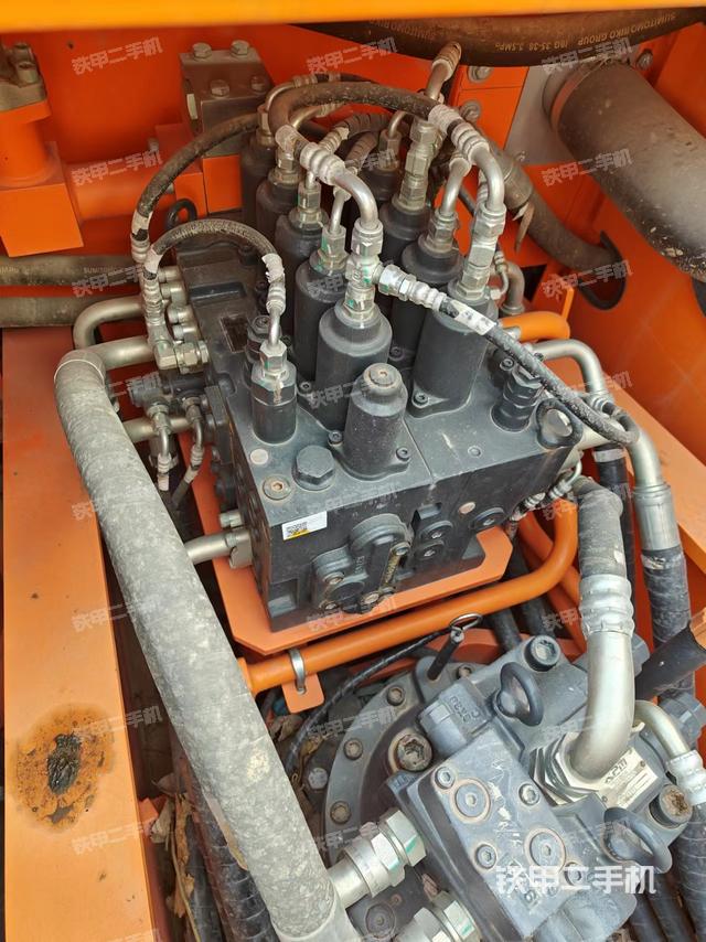 分配閥（上車部件）