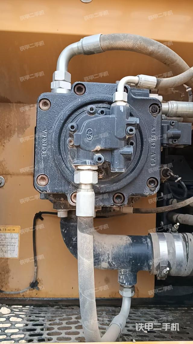 液壓泵室(大件艙室) 液壓泵室(大件艙室)