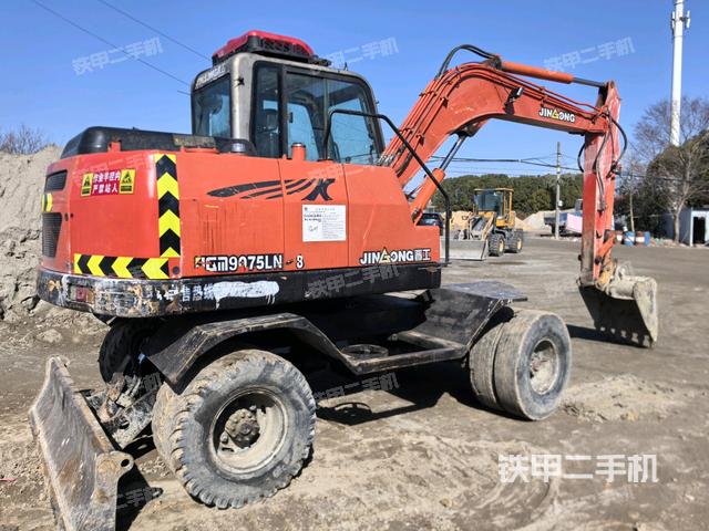 晋工JGM9075LN-8挖掘机的设备实拍-第3张实拍照片