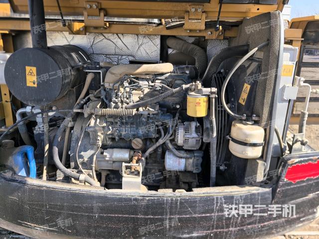 發(fā)動機室(上車部件) 發(fā)動機室(上車部件)