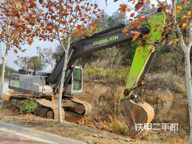 右前45(整機(jī)外觀) 右前45(整機(jī)外觀)