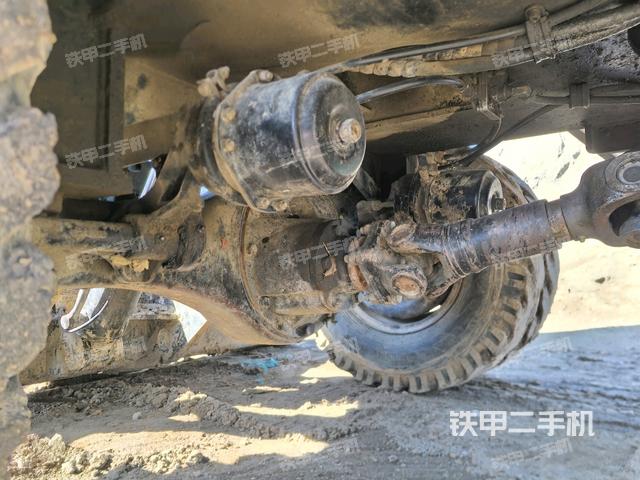 左驅(qū)動輪(行走機構(gòu)) 左驅(qū)動輪(行走機構(gòu))