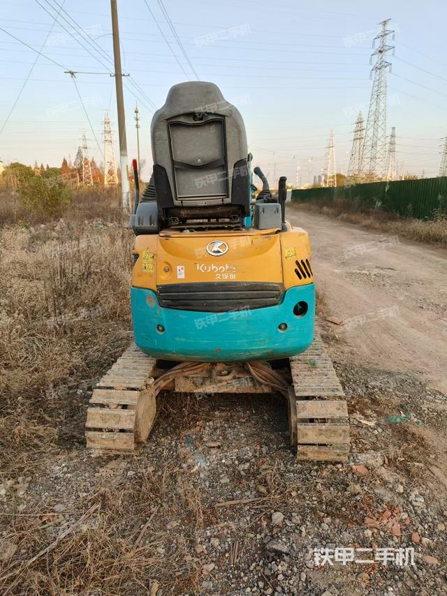 駕駛室整體（整機外觀）