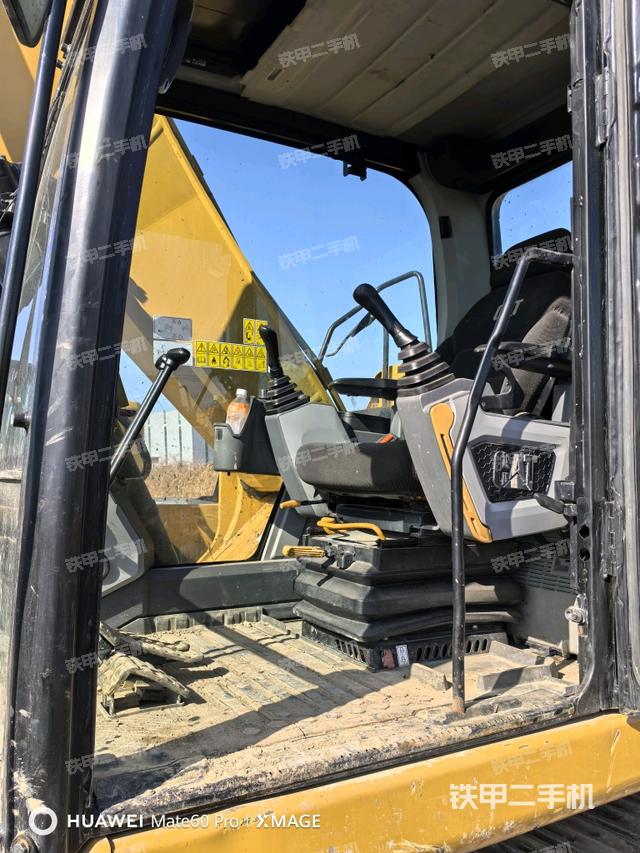 駕駛室整體（整機(jī)外觀）