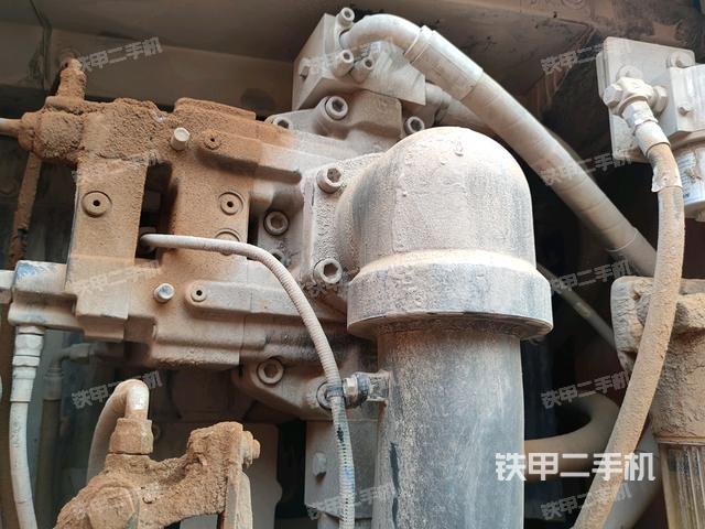 液压泵斜45 右（大件舱室）