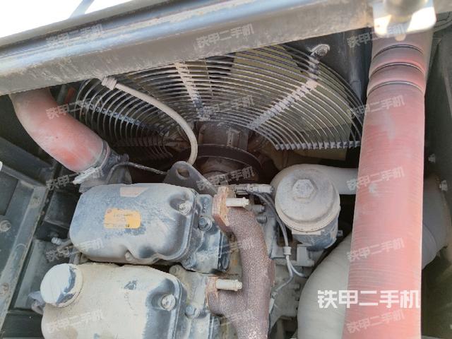 水箱+風(fēng)扇特寫(xiě)(上車部件) 水箱+風(fēng)扇特寫(xiě)(上車部件)