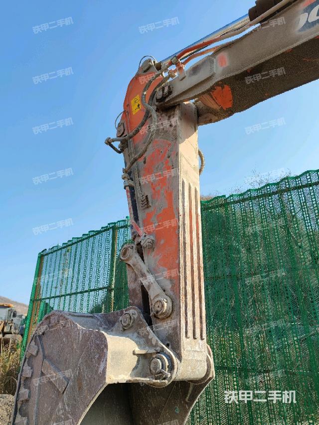 小臂整體左后(工作和回轉(zhuǎn)裝置) 小臂整體左后(工作和回轉(zhuǎn)裝置)