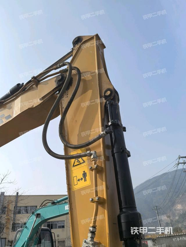 小臂整體右前(工作和回轉(zhuǎn)裝置) 小臂整體右前(工作和回轉(zhuǎn)裝置)