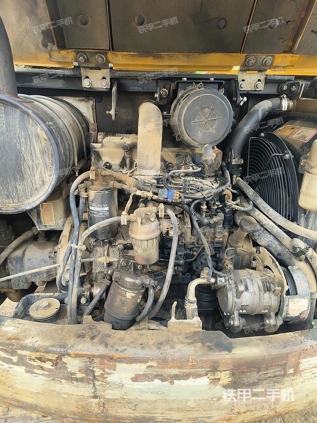 發(fā)動機整體俯視(整機外觀) 發(fā)動機整體俯視(整機外觀)