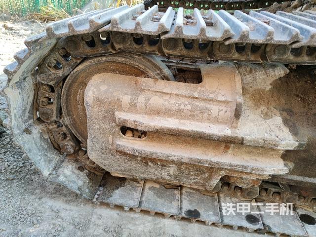 左側(cè)行走馬達蓋板(行走機構(gòu)) 左側(cè)行走馬達蓋板(行走機構(gòu))