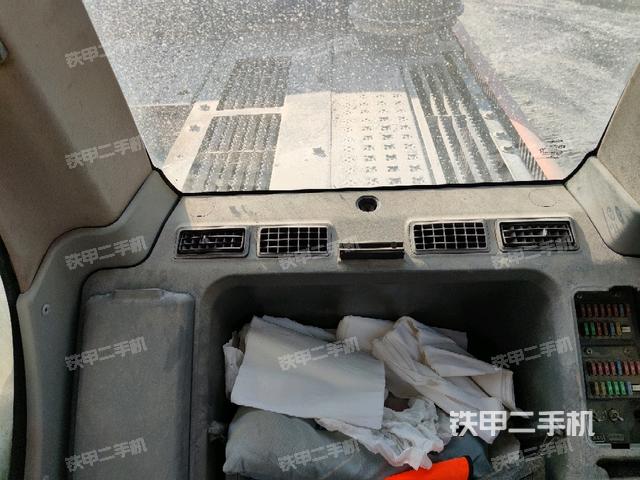 座椅后部(駕駛室部分) 座椅后部(駕駛室部分)