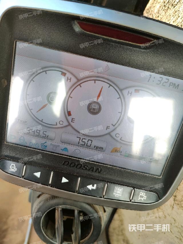 显示屏 （驾驶室部分）