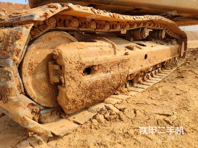 左侧履带整体 （行走机构）