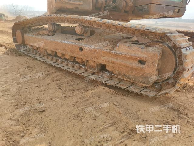 右侧履带整体（行走机构）