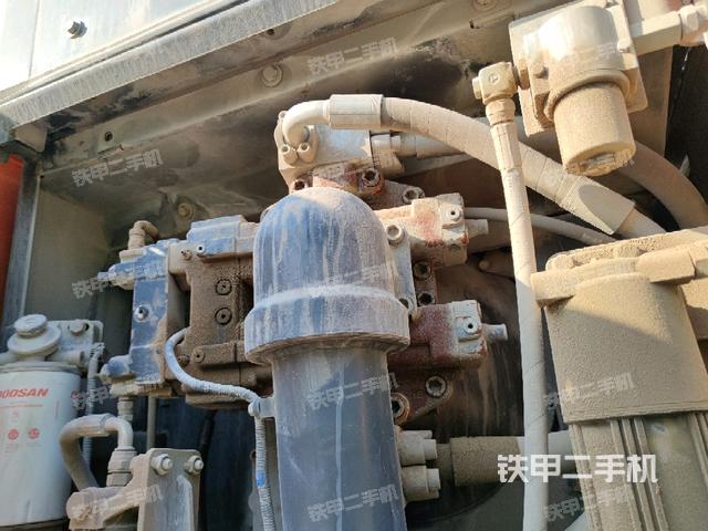 液壓泵斜45?左(大件艙室) 液壓泵斜45?左(大件艙室)