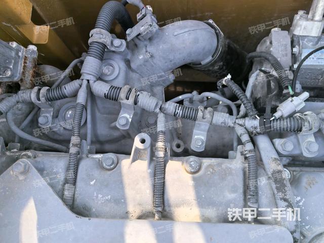 氣門室蓋螺絲特寫(上車部件) 氣門室蓋螺絲特寫(上車部件)