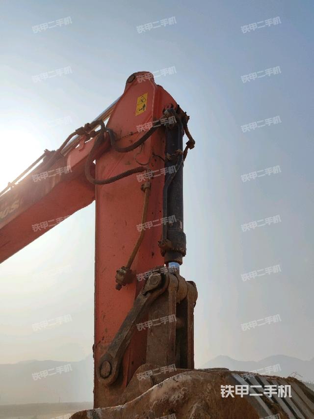 小臂整体右前（工作和回转装置）