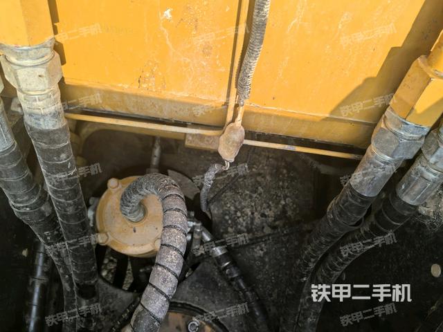 中央回轉(zhuǎn)接頭特寫(上車部件) 中央回轉(zhuǎn)接頭特寫(上車部件)
