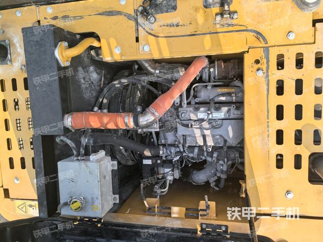 發(fā)動機(jī)室(上車部件) 發(fā)動機(jī)室(上車部件)