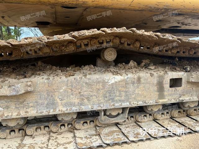 左側(cè)行走馬達(dá)蓋板（行走機(jī)構(gòu)）