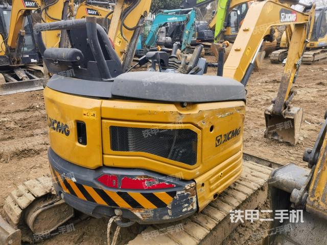 整機右后45°（整機外觀）