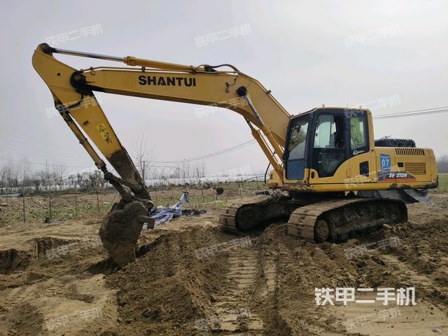 右前45(整機(jī)外觀) 右前45(整機(jī)外觀)