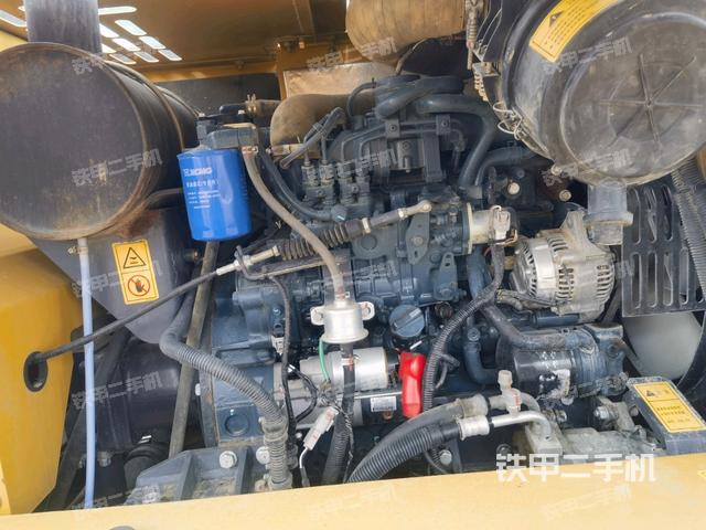 發(fā)動機整體俯視（整機外觀）