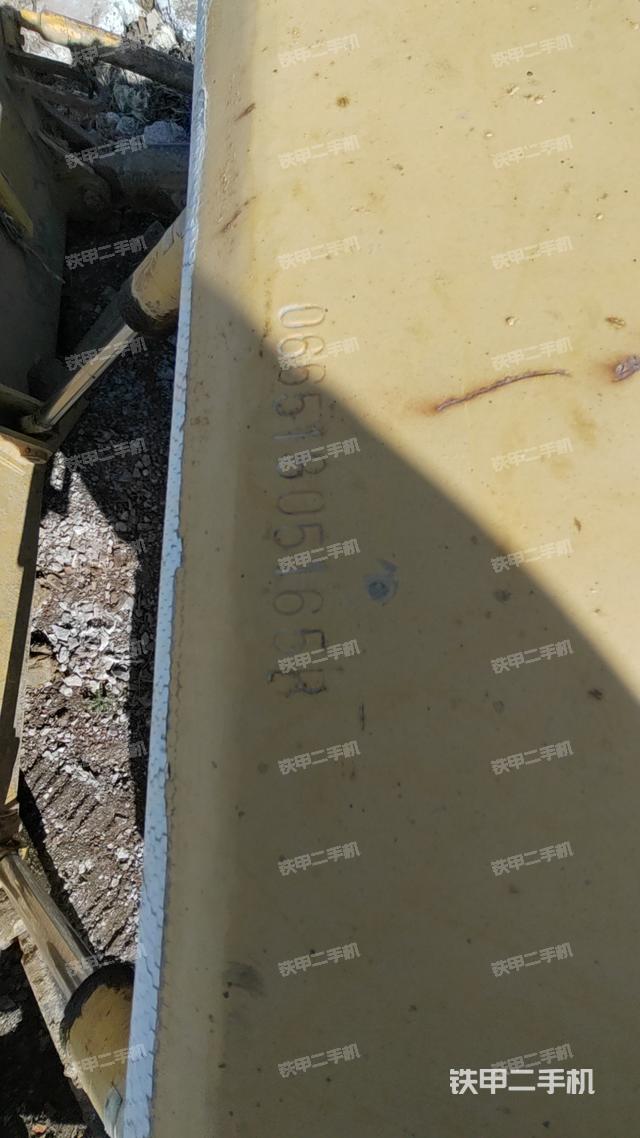 整機(jī)右側(cè)（設(shè)備外觀及核心部件）