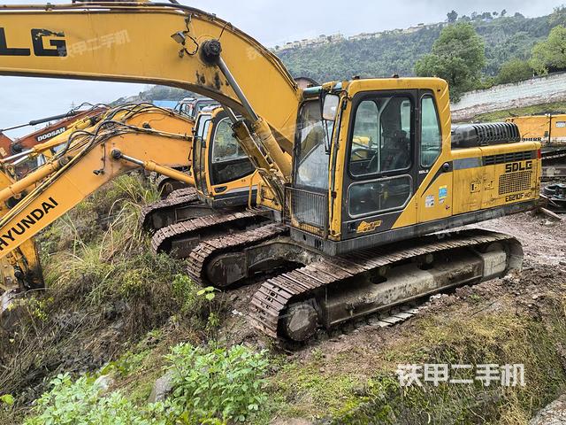 山东临工E6210F挖掘机