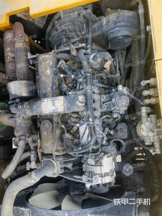 發(fā)動(dòng)機(jī)整體俯視(整機(jī)外觀) 發(fā)動(dòng)機(jī)整體俯視(整機(jī)外觀)