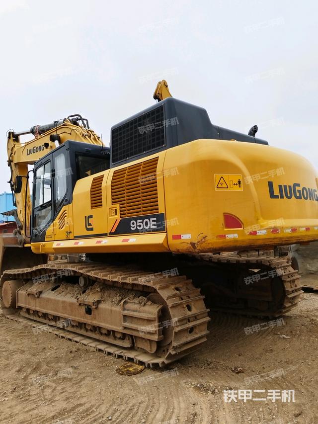 整機(jī)右后45°（整機(jī)外觀）