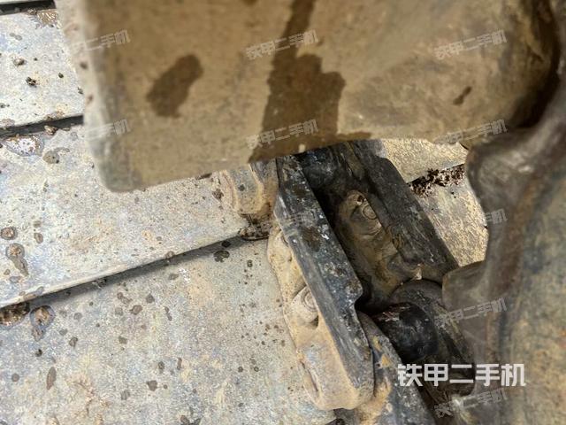 右側(cè)行走馬達(dá)蓋板（行走機(jī)構(gòu)）